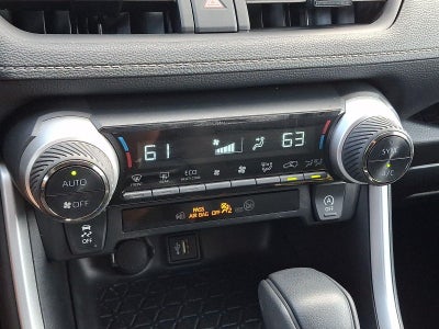 2025 Toyota RAV4 XLE AWD (Natl)