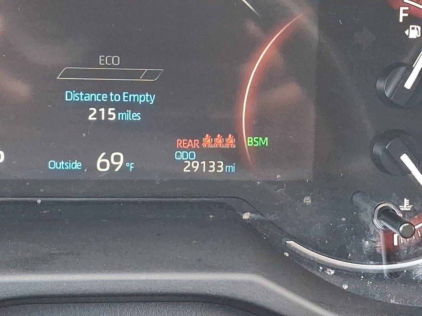2025 Toyota RAV4 XLE AWD (Natl)
