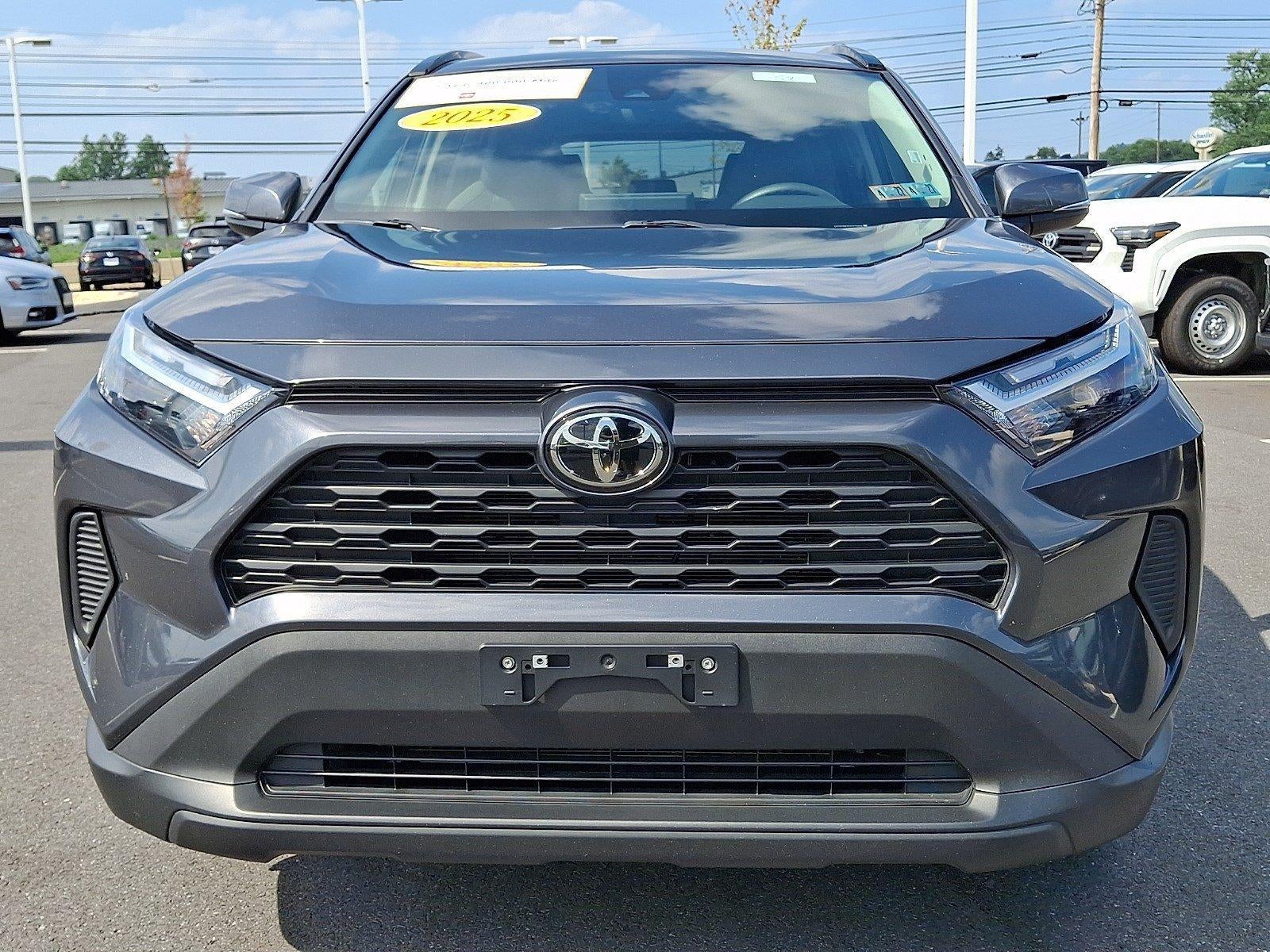 2025 Toyota RAV4 XLE AWD (Natl)