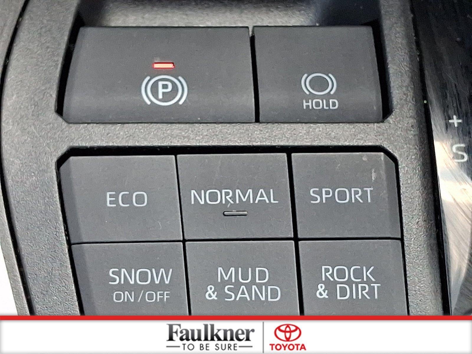 2025 Toyota RAV4 XLE AWD (Natl)