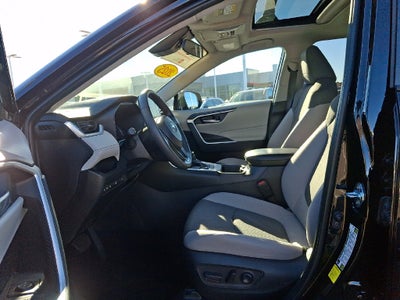 2025 Toyota RAV4 XLE CERTIFIED