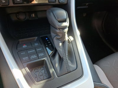 2025 Toyota RAV4 XLE CERTIFIED