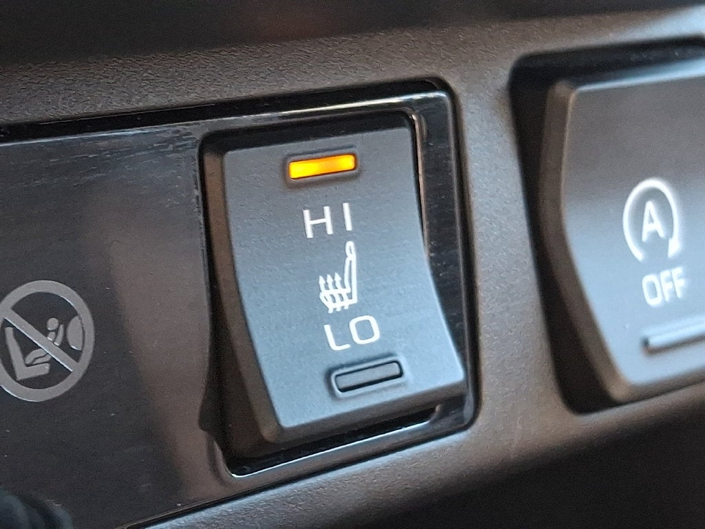 2025 Toyota RAV4 XLE CERTIFIED