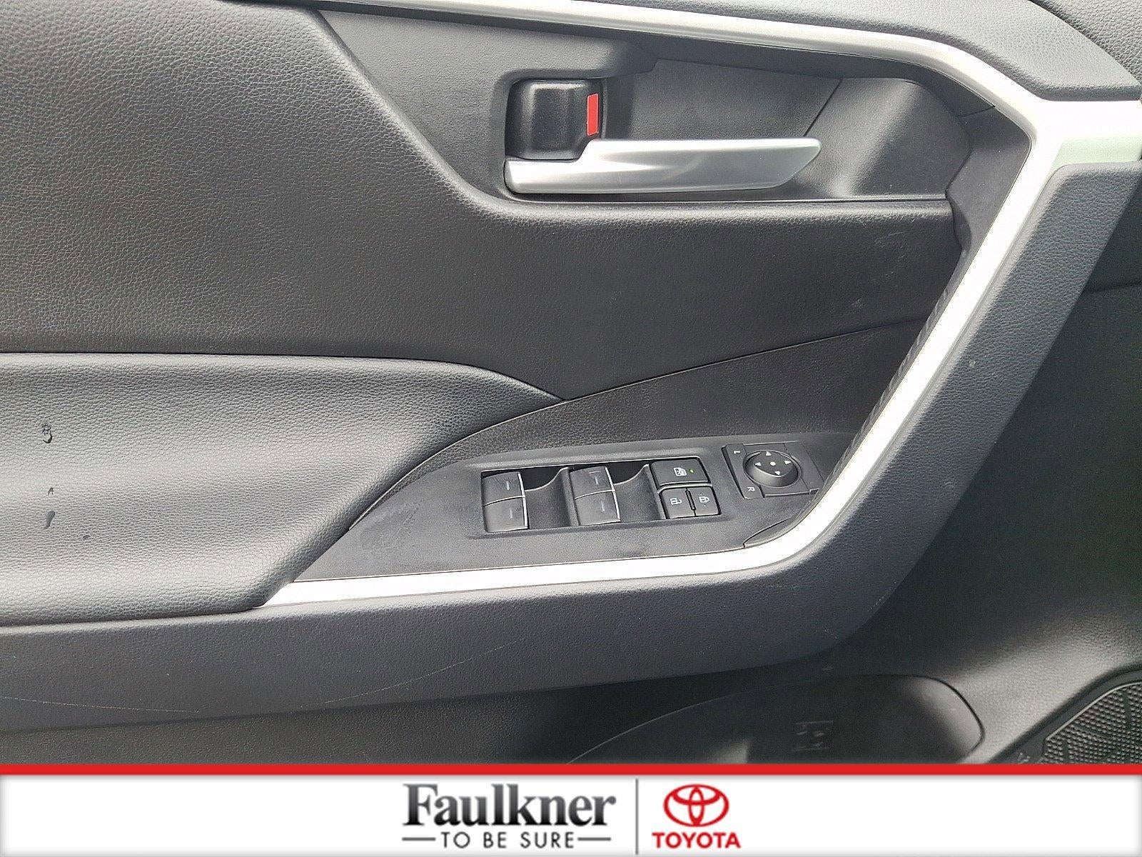 2025 Toyota RAV4 XLE AWD (Natl)