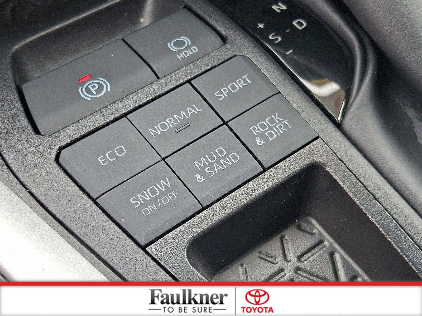 2025 Toyota RAV4 XLE AWD (Natl)