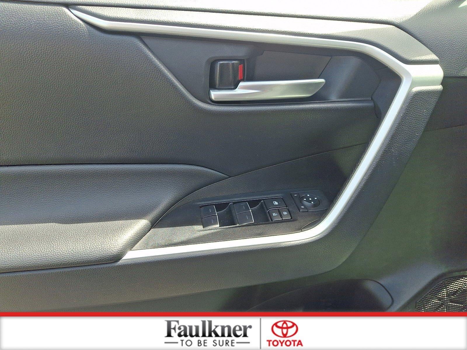 2025 Toyota RAV4 XLE AWD (Natl)
