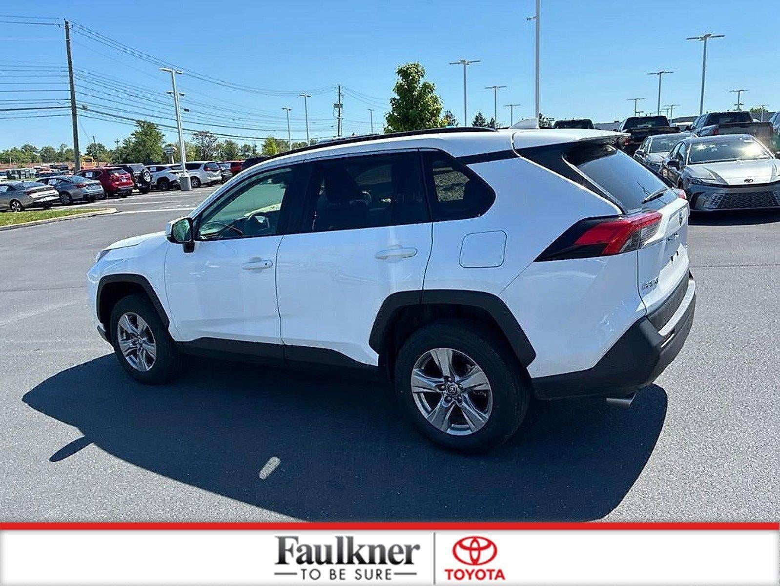 2025 Toyota RAV4 XLE AWD (Natl)