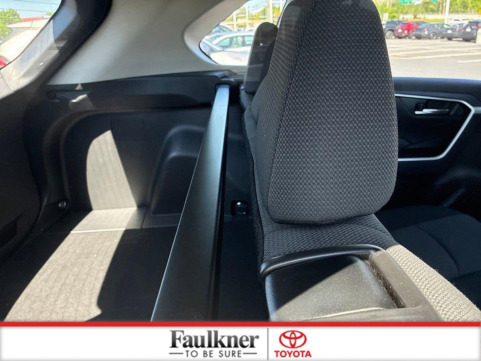 2025 Toyota RAV4 XLE AWD (Natl)