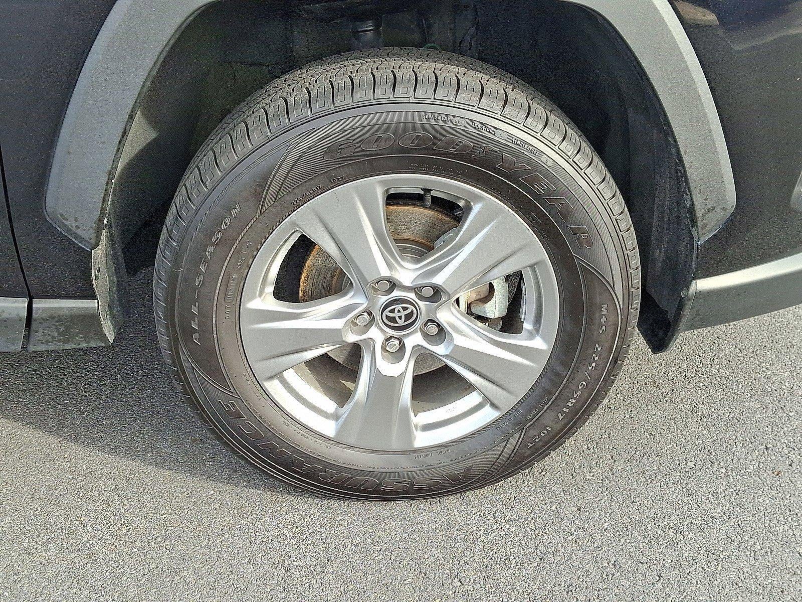 2024 Toyota RAV4 XLE AWD (Natl)