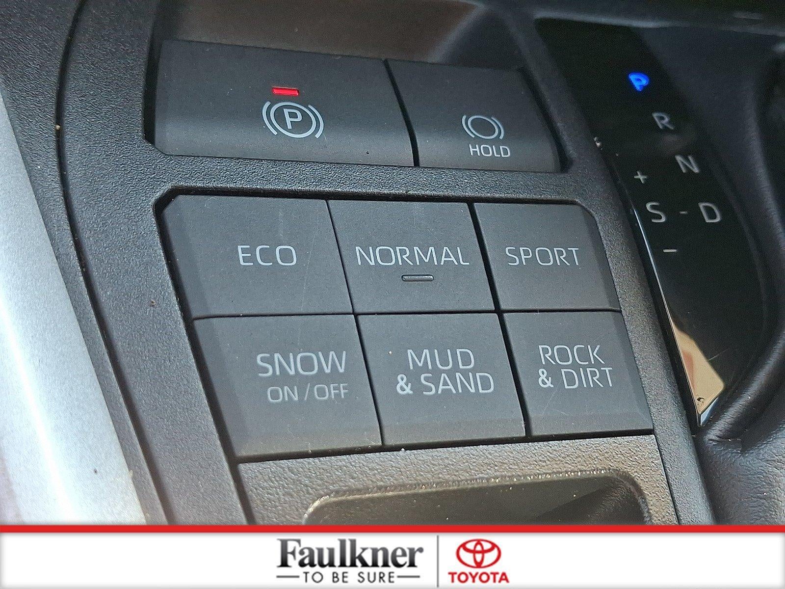 2025 Toyota RAV4 XLE AWD (Natl)