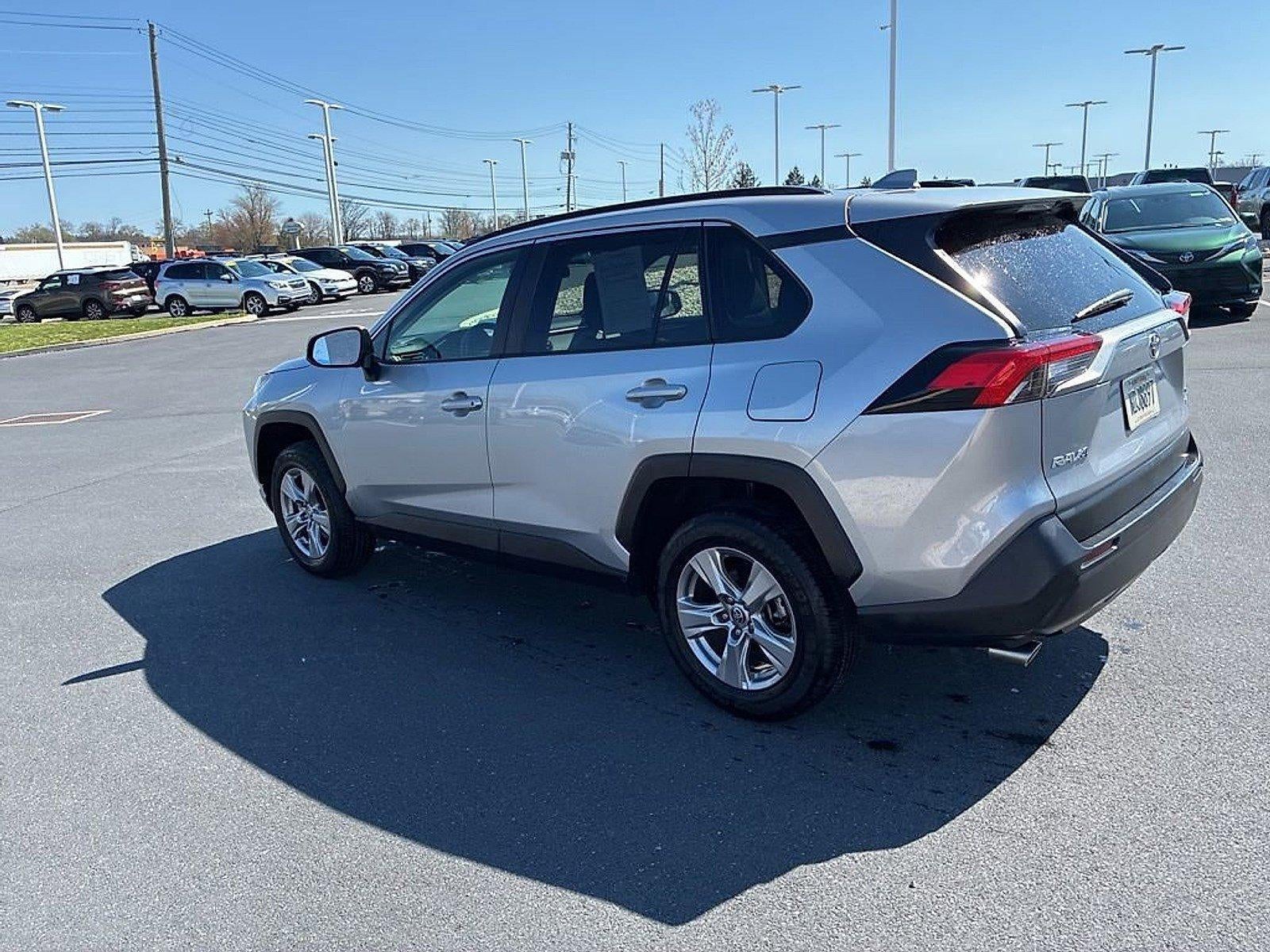 2025 Toyota RAV4 XLE AWD (Natl)