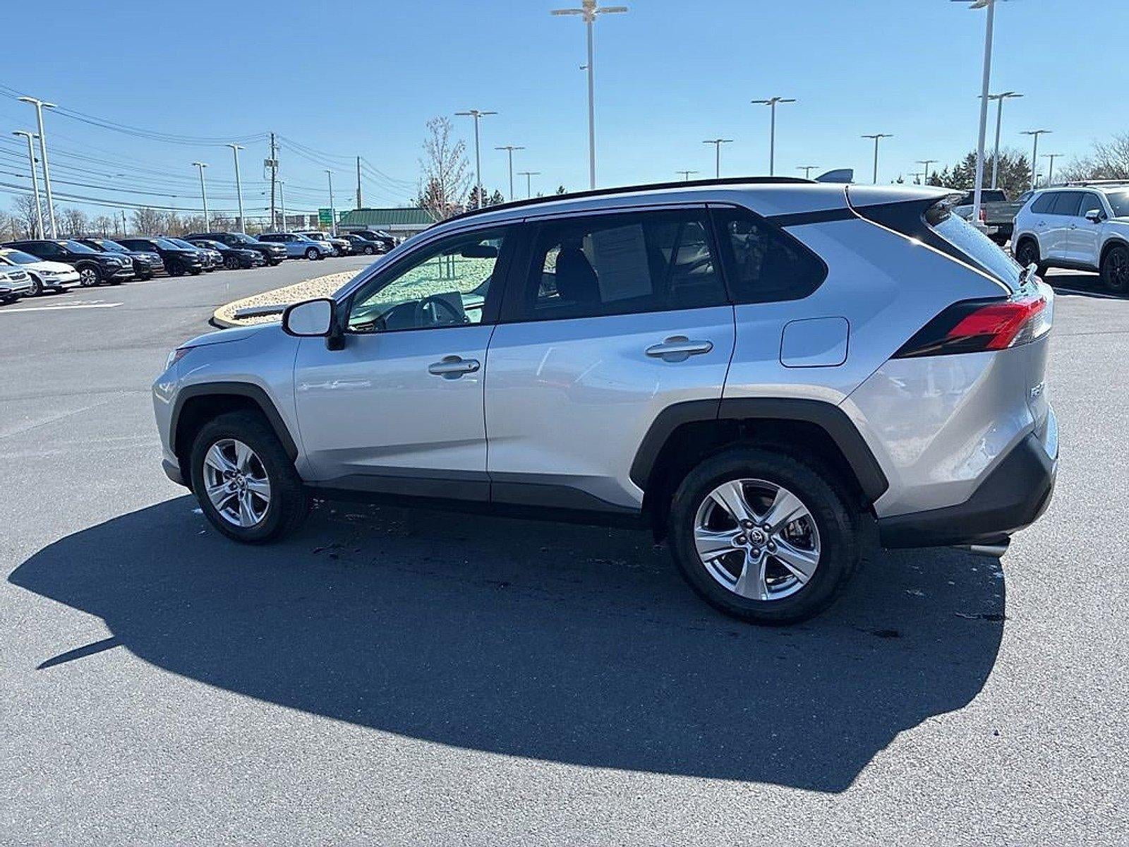 2025 Toyota RAV4 XLE AWD (Natl)