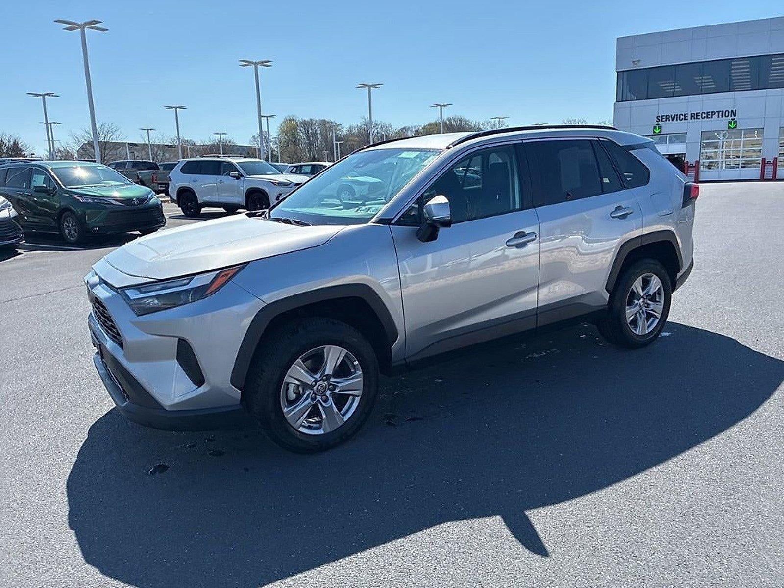 2025 Toyota RAV4 XLE AWD (Natl)