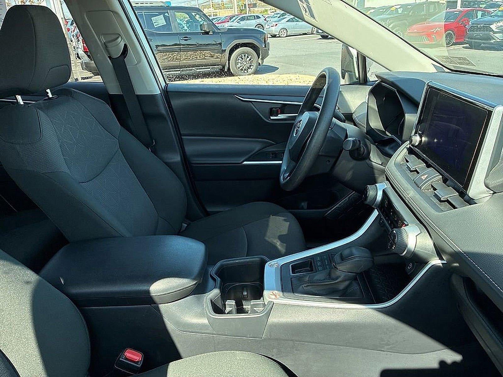 2025 Toyota RAV4 XLE AWD (Natl)