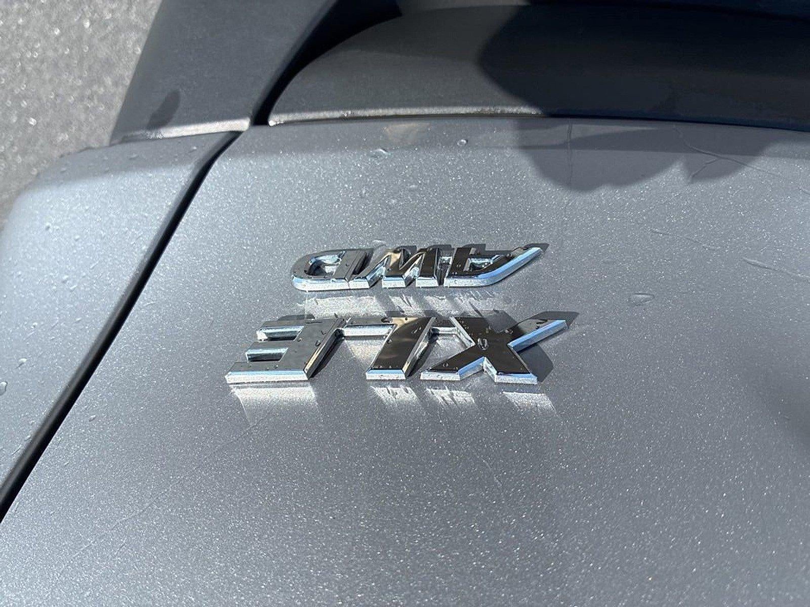 2025 Toyota RAV4 XLE AWD (Natl)