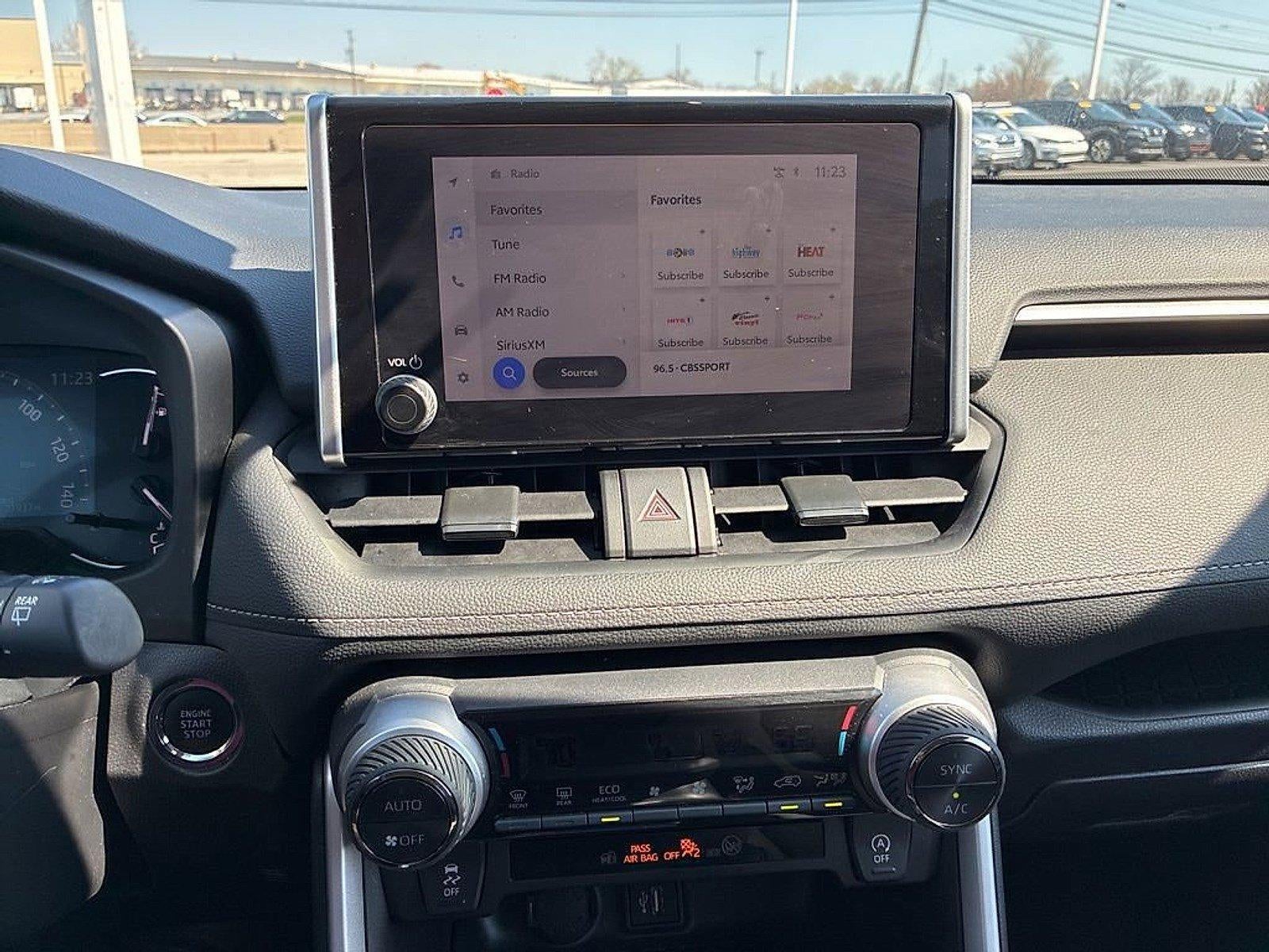 2025 Toyota RAV4 XLE AWD (Natl)