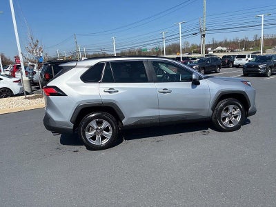 2025 Toyota RAV4 XLE AWD (Natl)