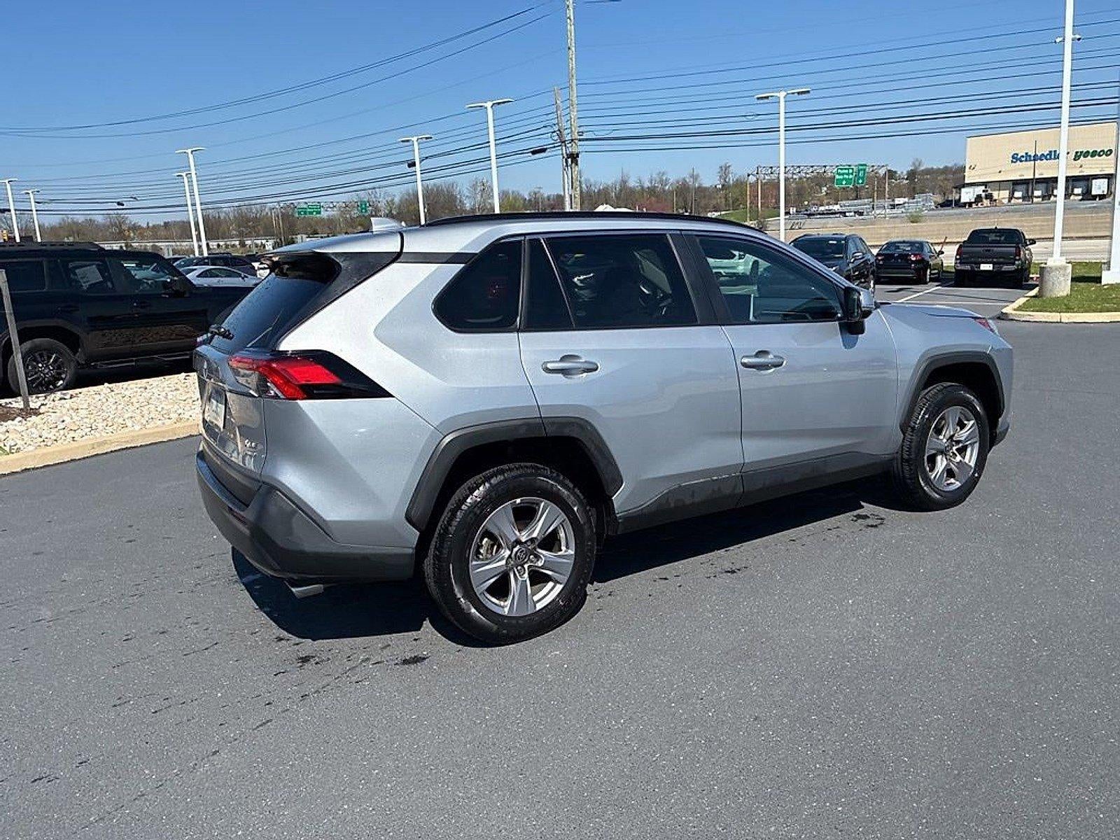 2025 Toyota RAV4 XLE AWD (Natl)