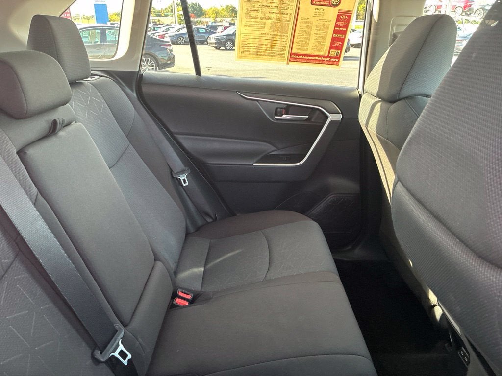 2025 Toyota RAV4 XLE CERTIFIED