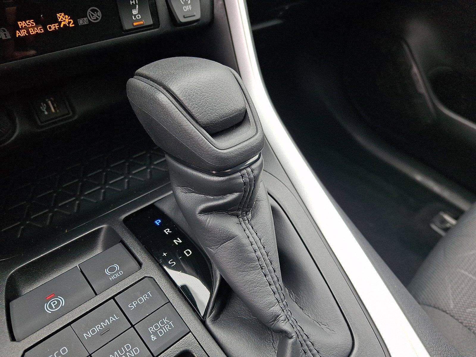 2025 Toyota RAV4 XLE AWD (Natl)