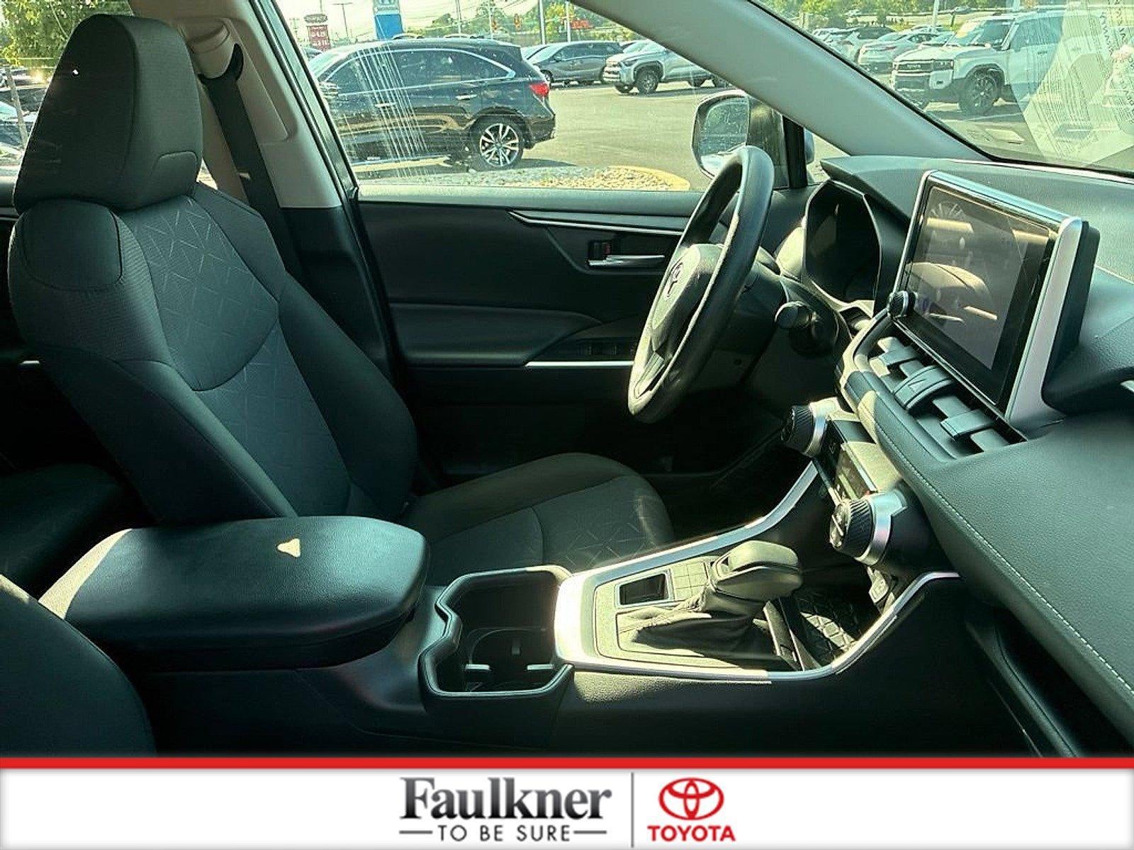 2025 Toyota RAV4 XLE AWD (Natl)
