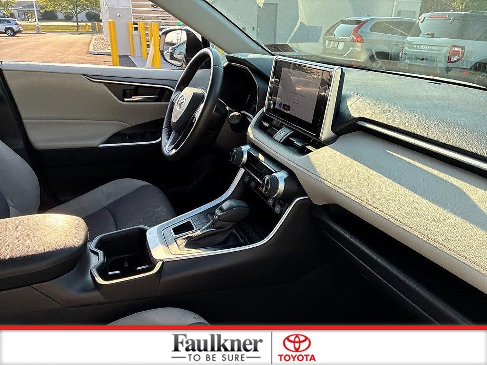 2025 Toyota RAV4 XLE AWD (Natl)