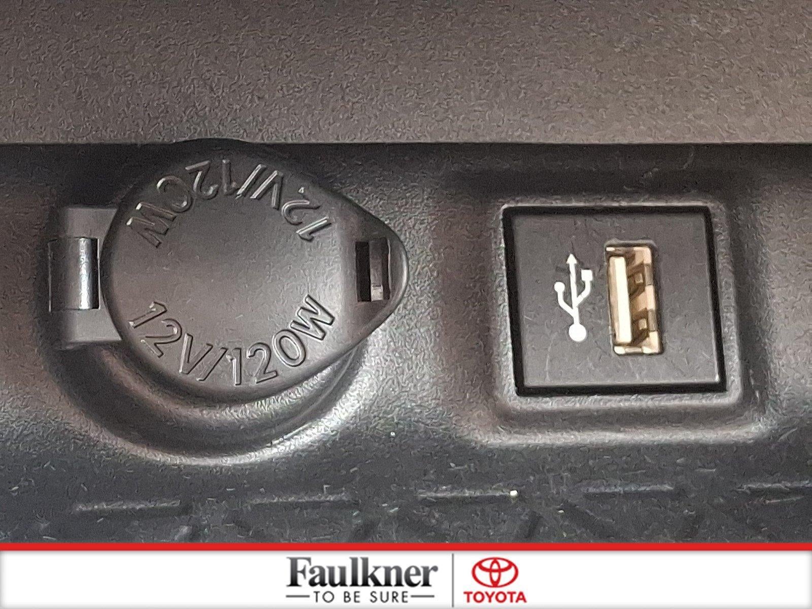 2025 Toyota RAV4 XLE AWD (Natl)