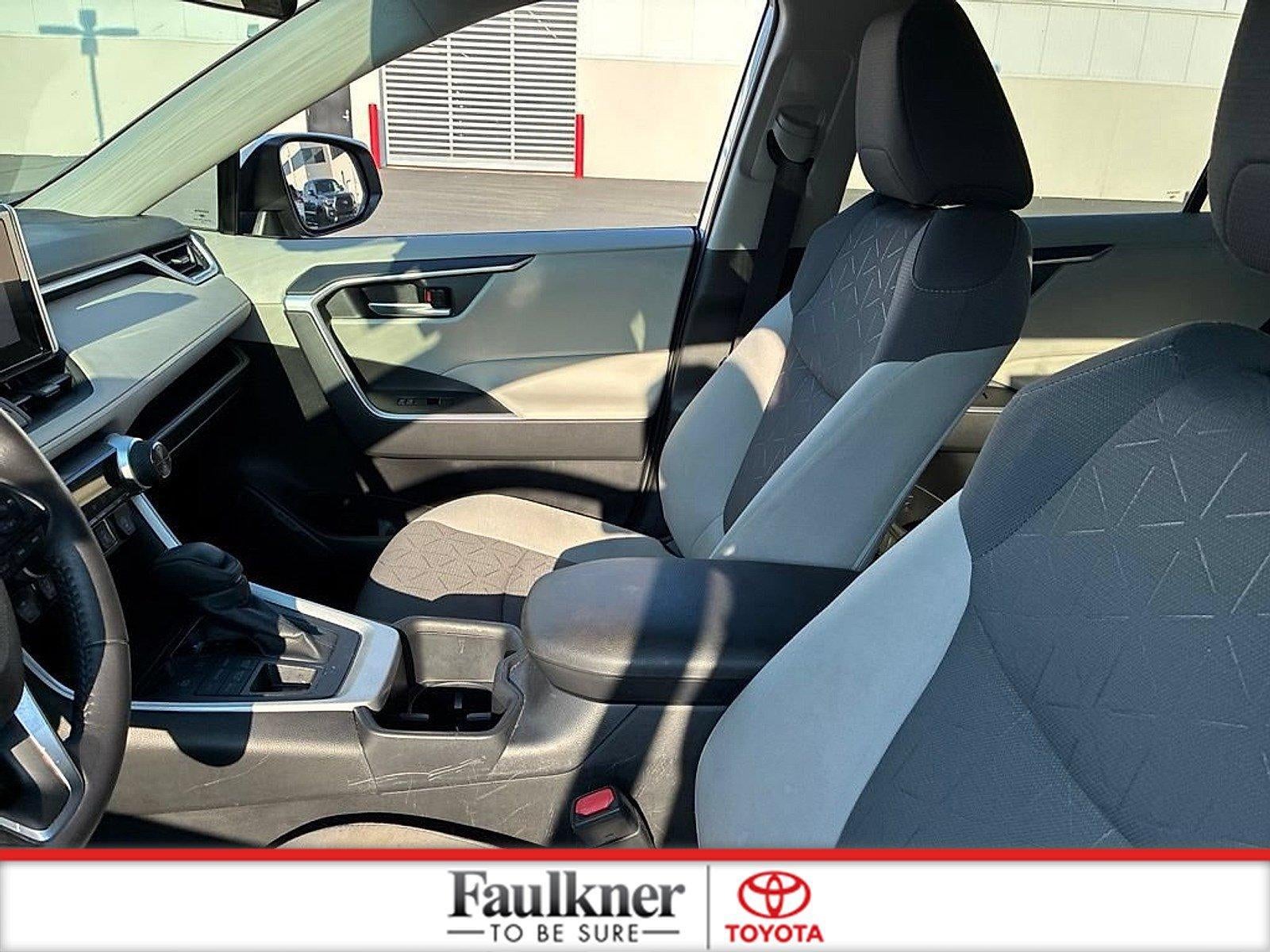 2025 Toyota RAV4 XLE AWD (Natl)