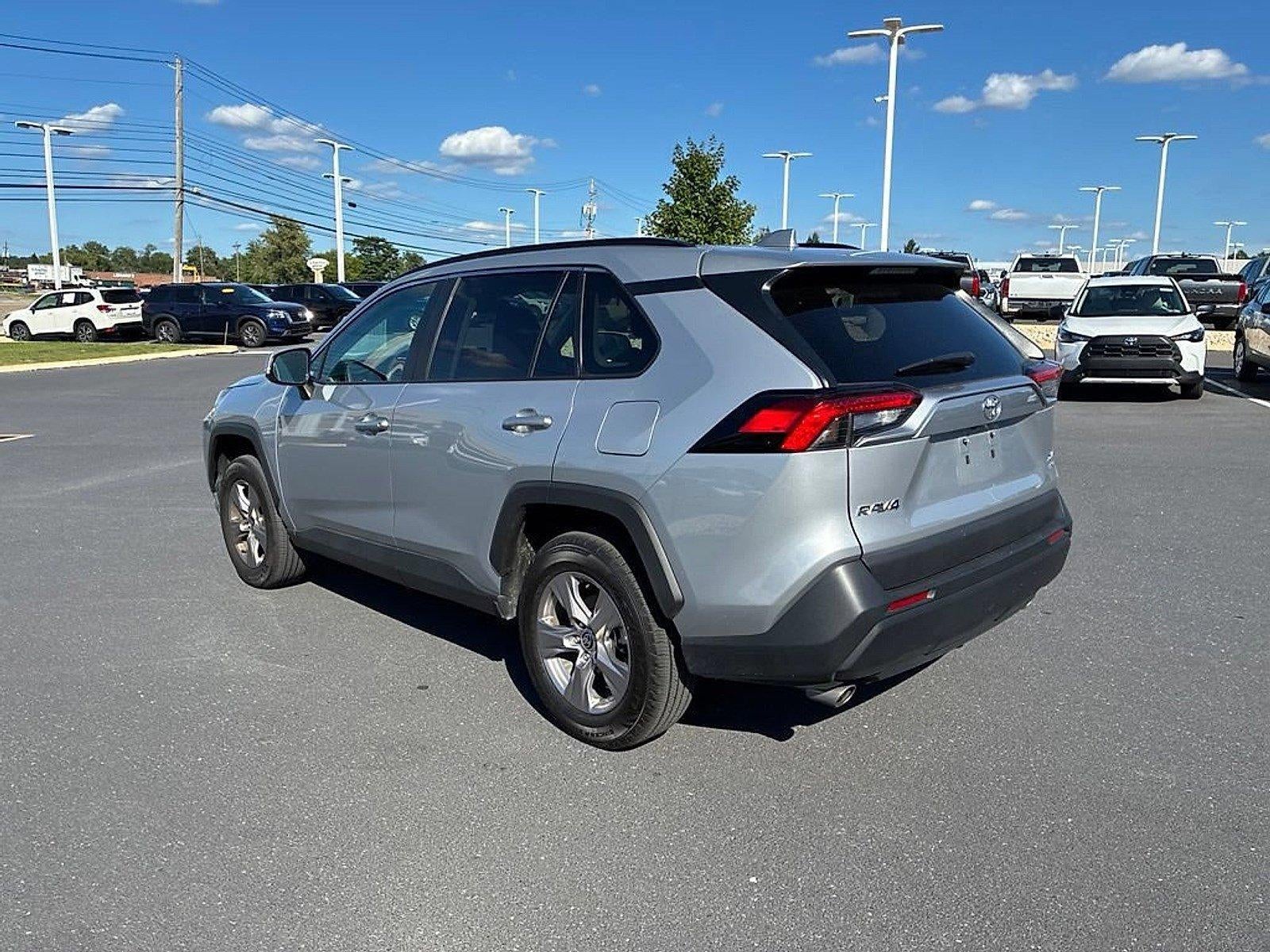 2025 Toyota RAV4 XLE AWD (Natl)