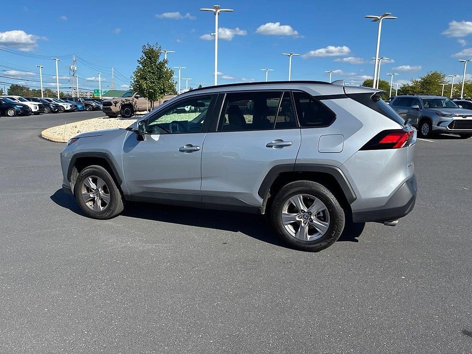 2025 Toyota RAV4 XLE AWD (Natl)