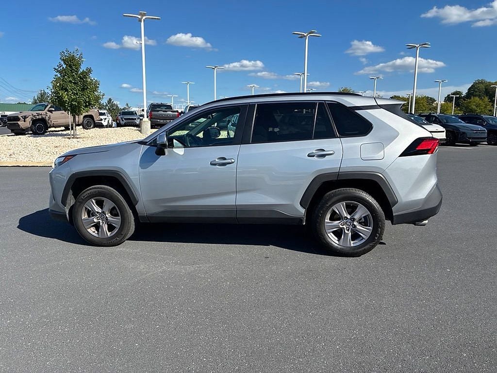 2025 Toyota RAV4 XLE AWD (Natl)