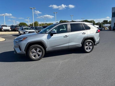 2025 Toyota RAV4 XLE AWD (Natl)