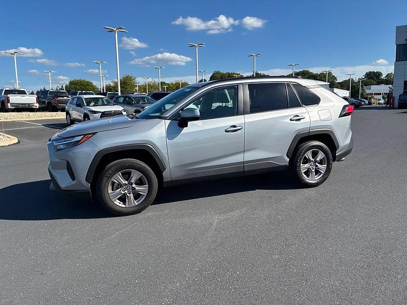 2025 Toyota RAV4 XLE AWD (Natl)