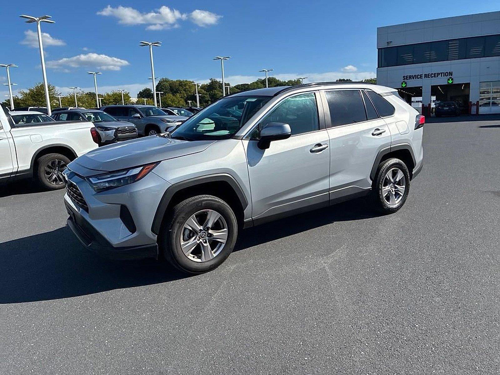 2025 Toyota RAV4 XLE AWD (Natl)