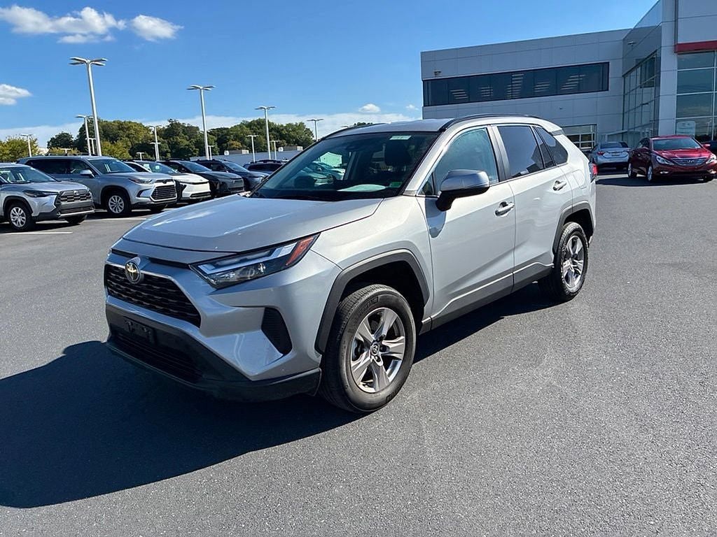 2025 Toyota RAV4 XLE AWD (Natl)