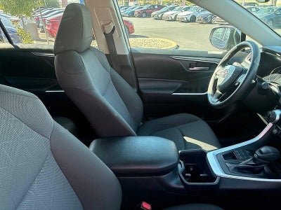 2025 Toyota RAV4 XLE AWD (Natl)
