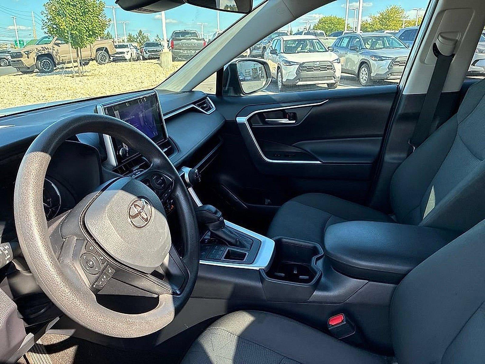 2025 Toyota RAV4 XLE AWD (Natl)