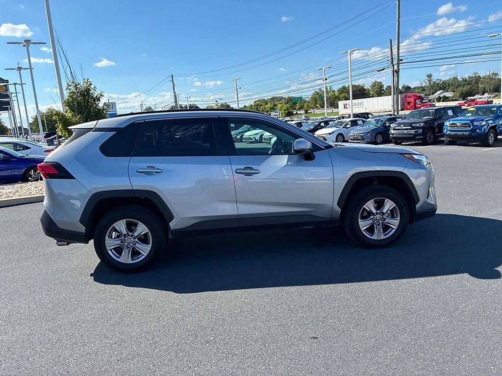 2025 Toyota RAV4 XLE AWD (Natl)