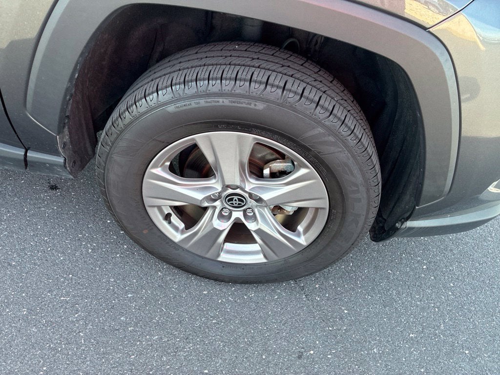 2025 Toyota RAV4 XLE CERTIFIED