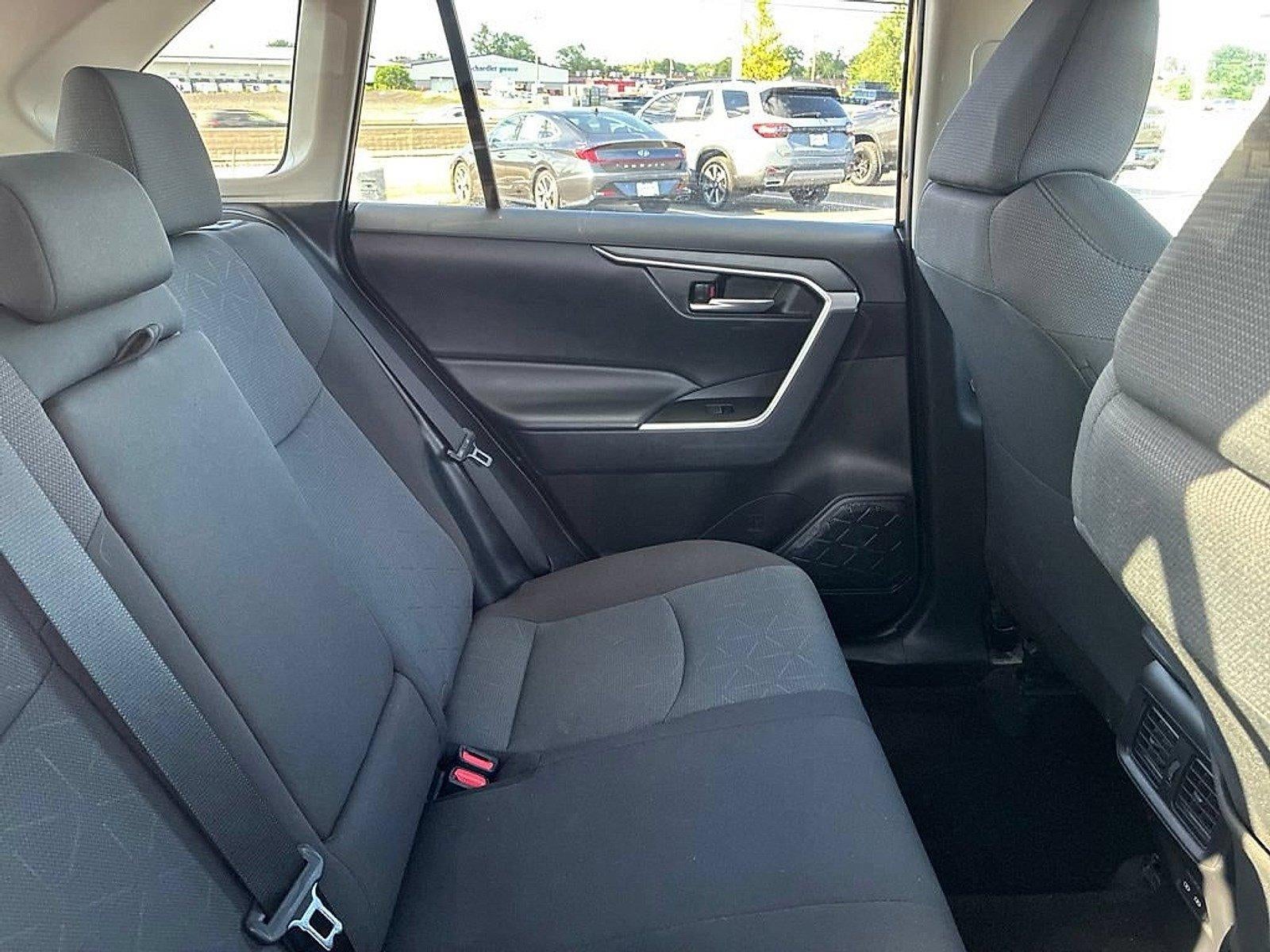 2025 Toyota RAV4 XLE AWD (Natl)