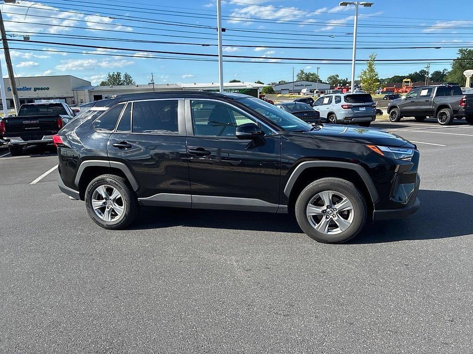 2025 Toyota RAV4 XLE AWD (Natl)