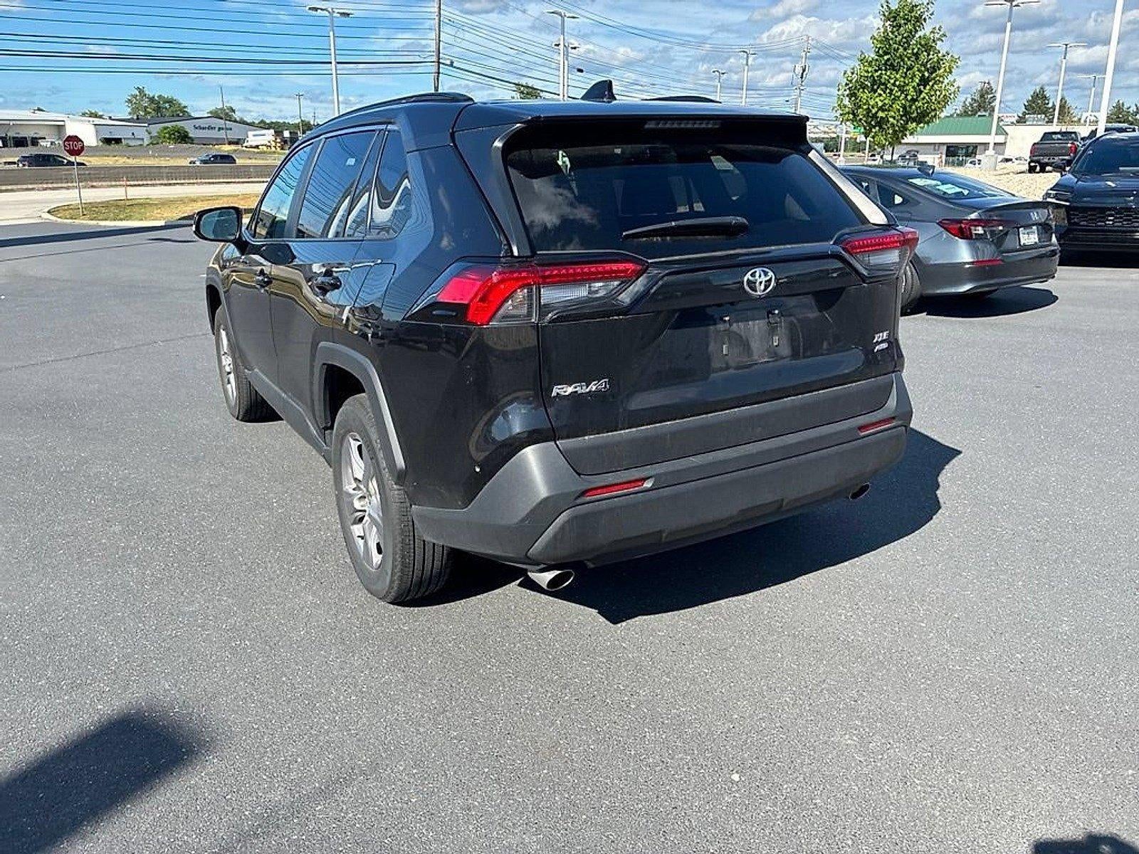 2025 Toyota RAV4 XLE AWD (Natl)