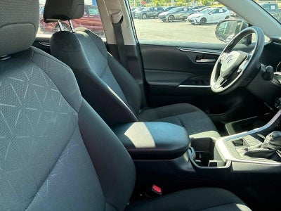 2025 Toyota RAV4 XLE AWD (Natl)