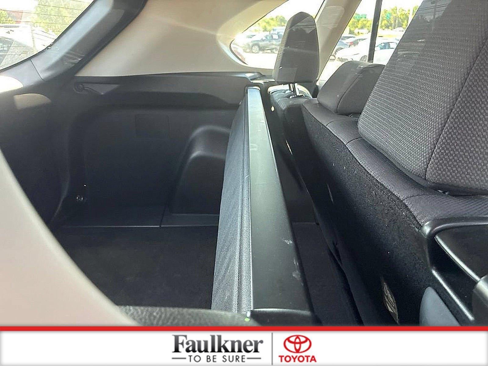 2025 Toyota RAV4 XLE AWD (Natl)