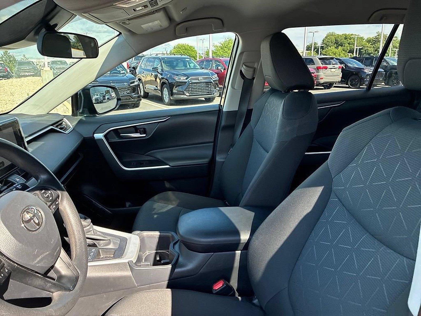 2025 Toyota RAV4 XLE AWD (Natl)