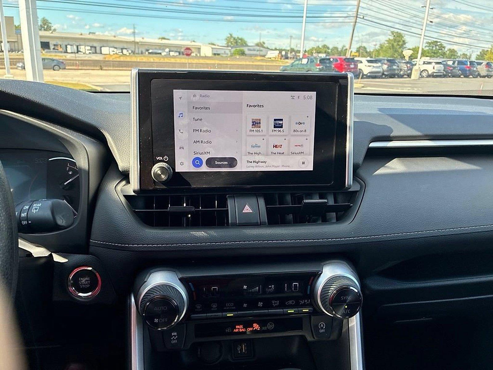 2025 Toyota RAV4 XLE AWD (Natl)