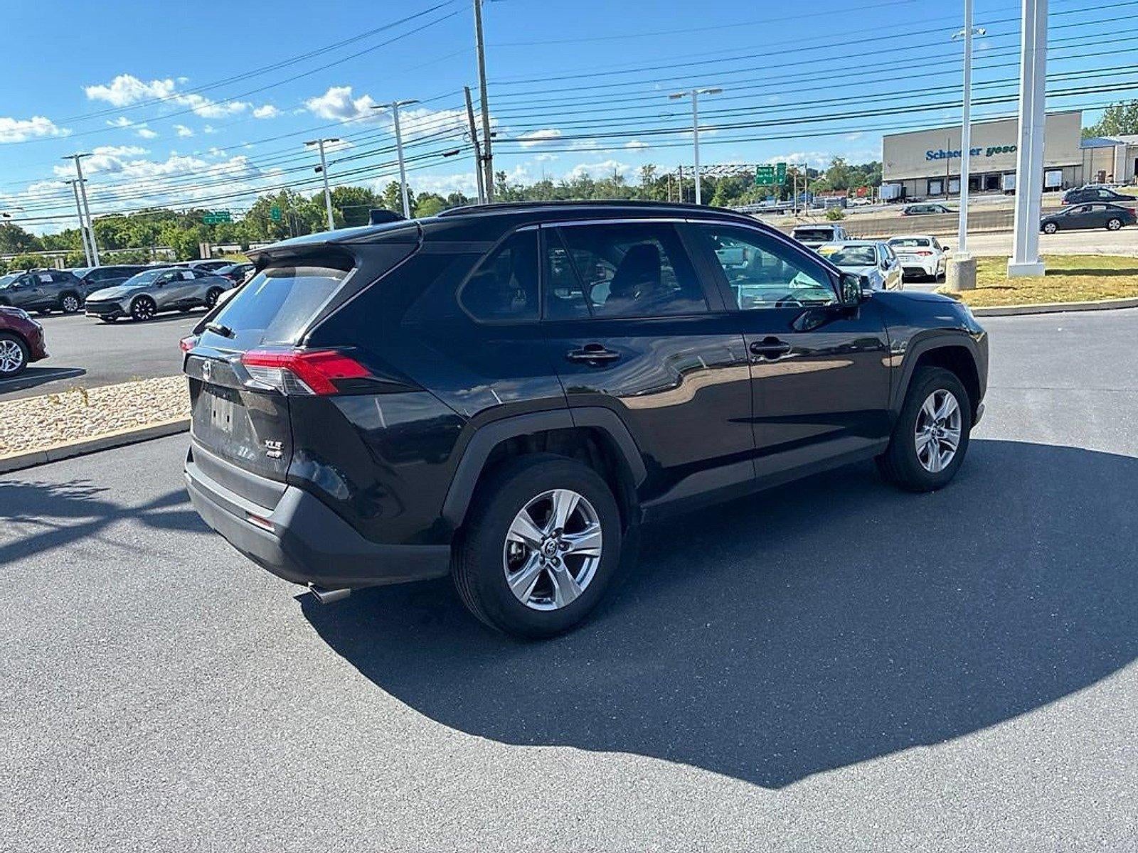 2025 Toyota RAV4 XLE AWD (Natl)