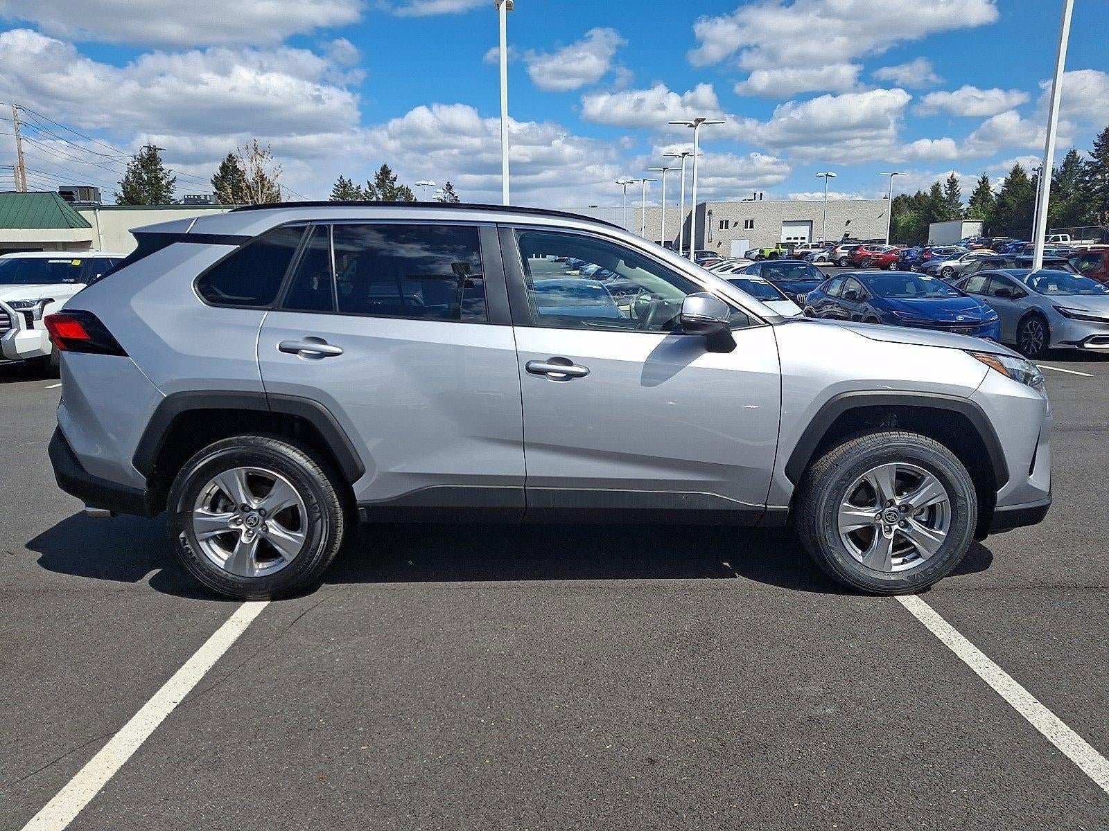 2025 Toyota RAV4 XLE AWD (Natl)