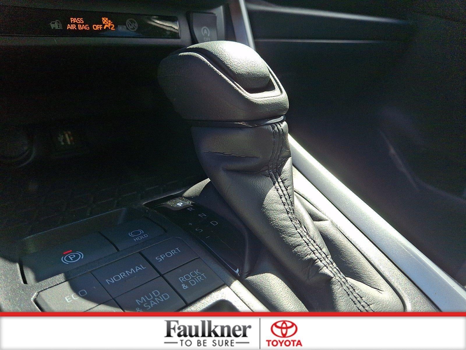 2025 Toyota RAV4 XLE AWD (Natl)