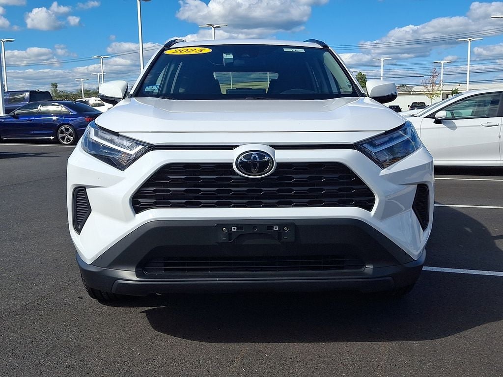 2025 Toyota RAV4 XLE AWD (Natl)